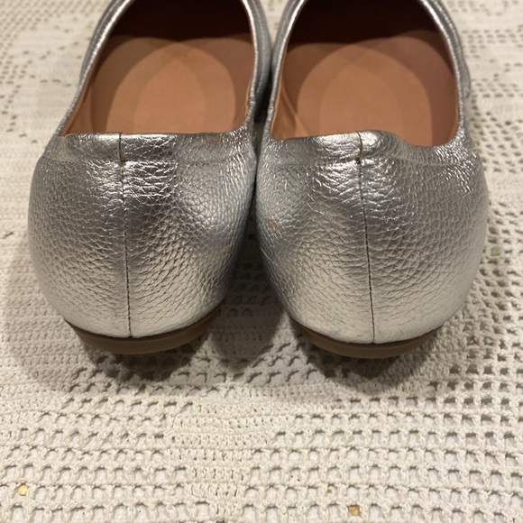 Lines Paola Leather Silver Metallic Pointy Toe Ballerina Slipper Flats, Size 8M - Picture 5 of 10